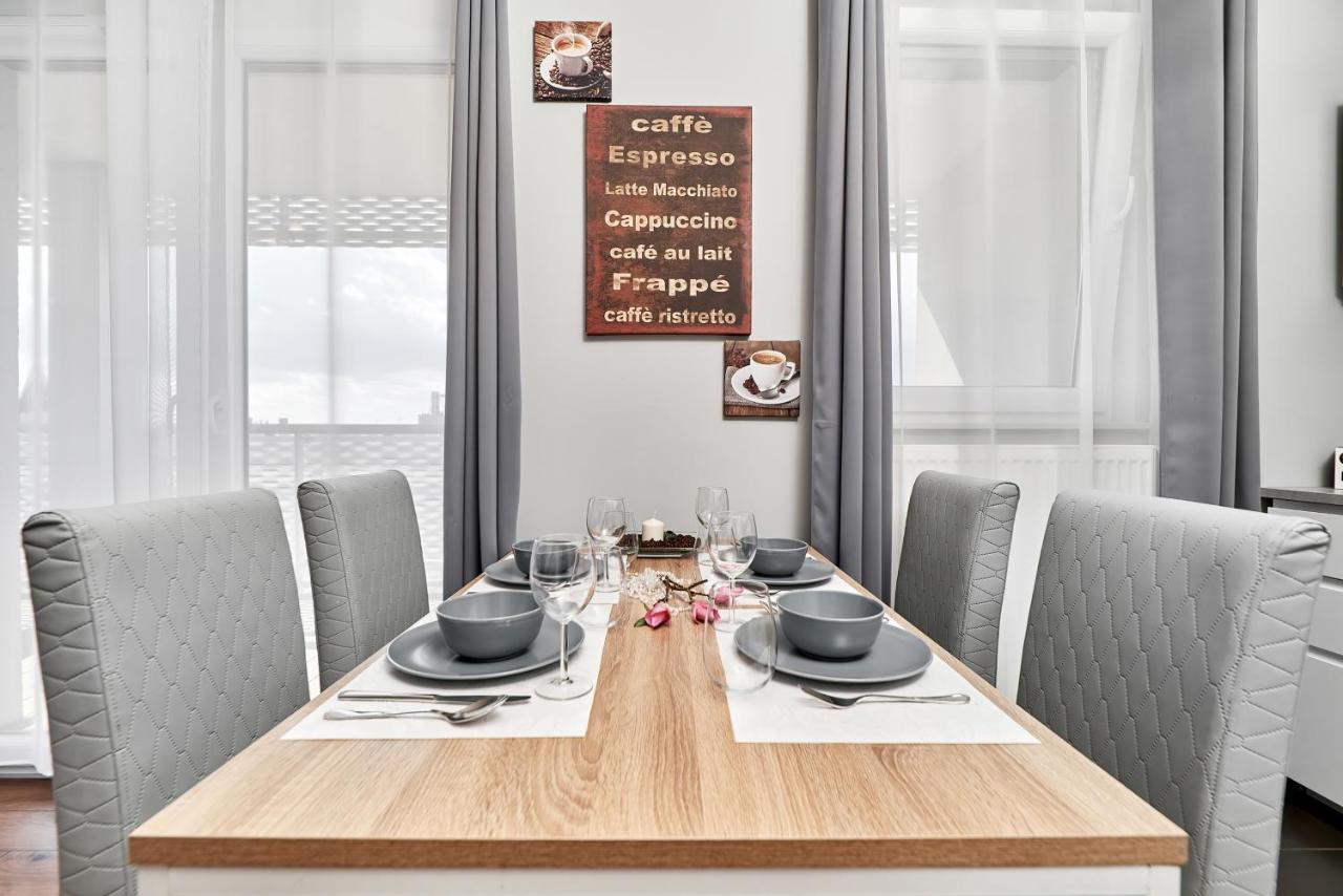 Apartment Wroclaw Sikorskiego With Free Garage By Renters Prestige Esterno foto
