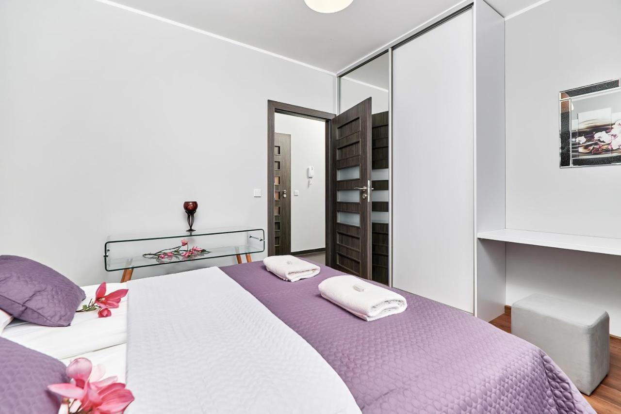 Apartment Wroclaw Sikorskiego With Free Garage By Renters Prestige Esterno foto