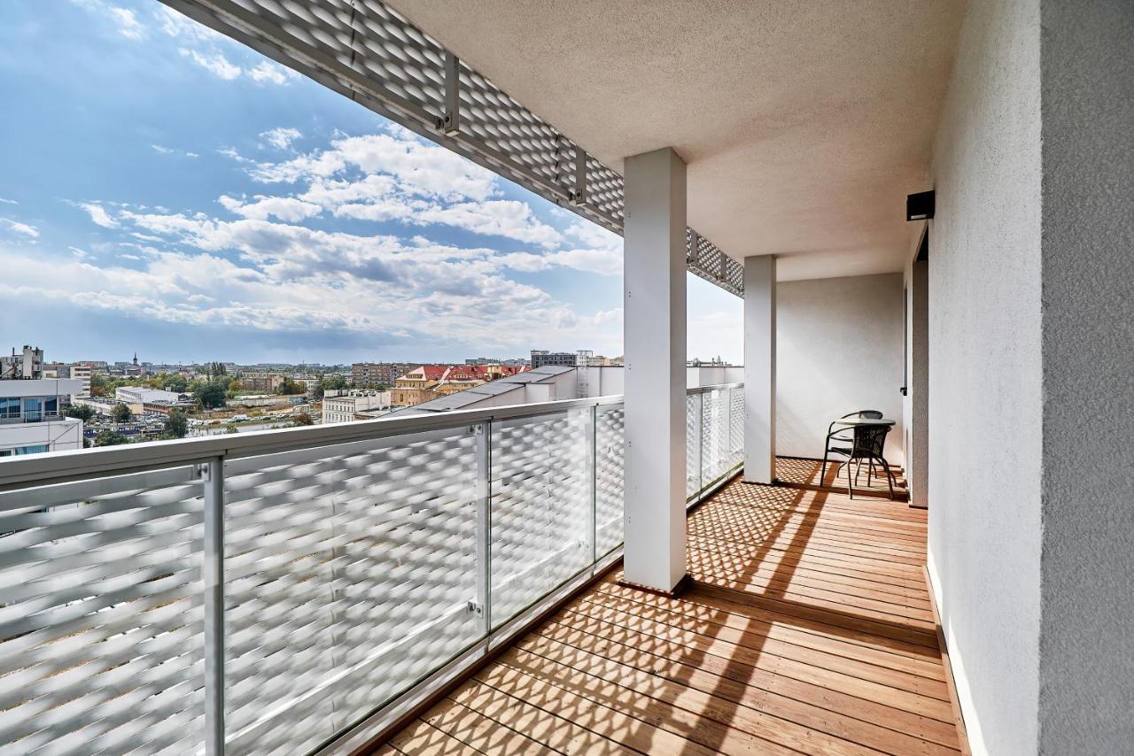 Apartment Wroclaw Sikorskiego With Free Garage By Renters Prestige Esterno foto