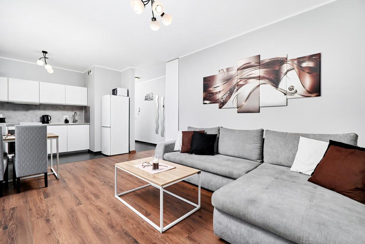 Apartment Wroclaw Sikorskiego With Free Garage By Renters Prestige Esterno foto